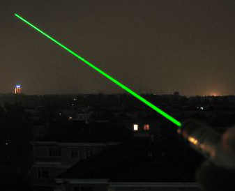 green-laser-pointer.jpg